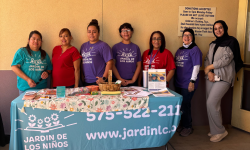 Educators with Jardin Outreach table